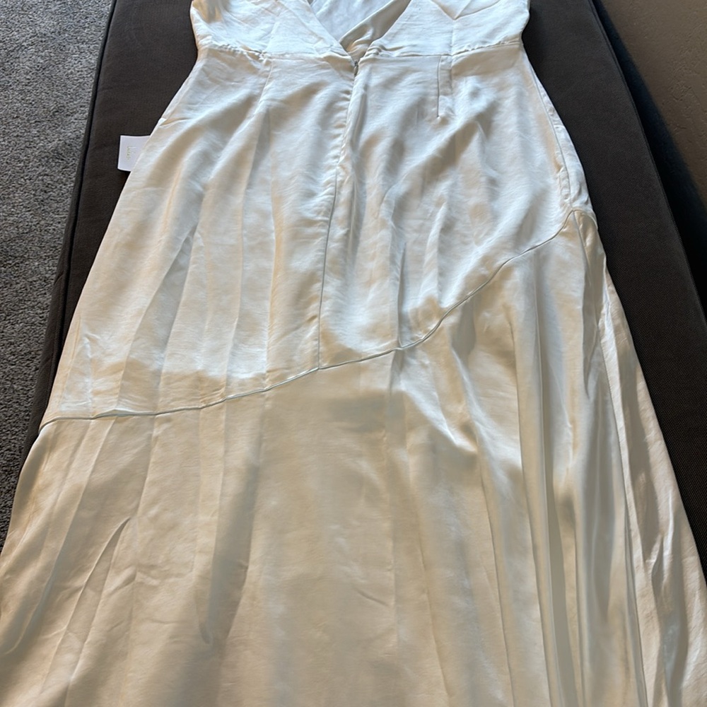 Lulus Wedding dress size XL Allure ivory satin Backless Cowl Neck. - Picture 12 of 16